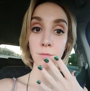 Meet your Posher, Rebekah